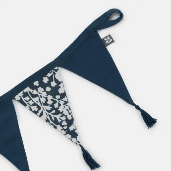 National Trust Bluebell Bunting Clearance