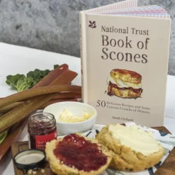 National Trust Book of Scones Hot