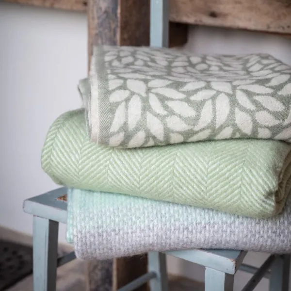 National Trust Leaves Recycled Wool Throw Fashion