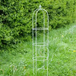 National Trust Vintage Green Obelisk, 1.5m Outlet