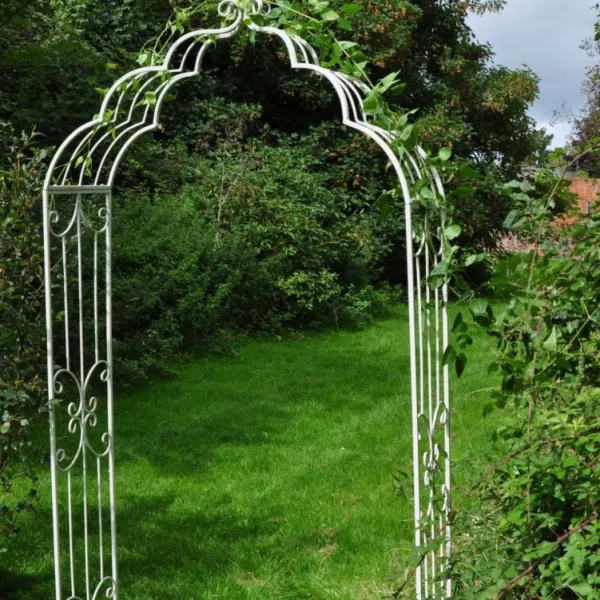 National Trust Vintage Style Garden Arch Outlet